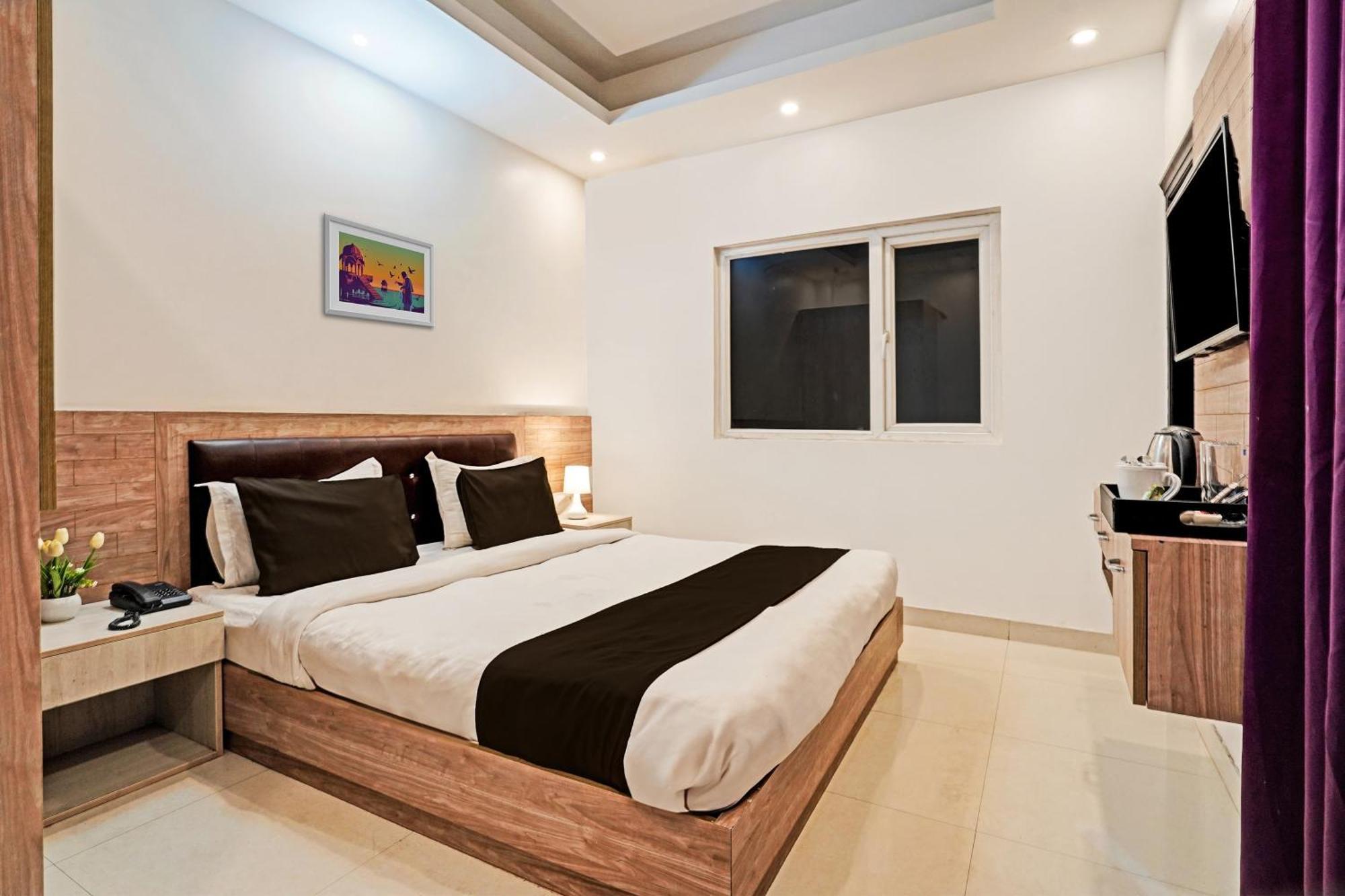 Hotel O Babil Palace Near Omaxe Celebration Mall 구르가온 외부 사진